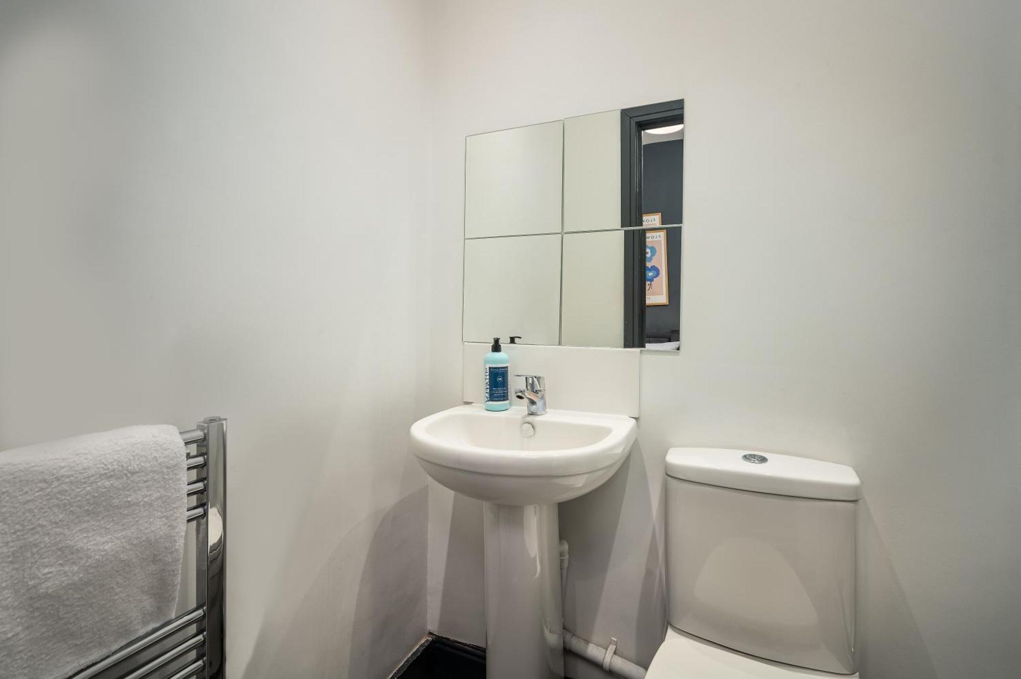 Private En-Suite Room - Shared Living Space & Kitchen - Wakefield - Central Екстер'єр фото